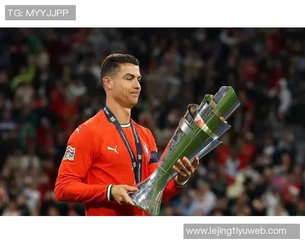 C罗荣获葡萄牙环球声望奖赞誉其辉煌职业生涯成就